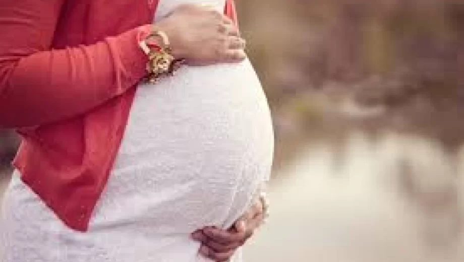 با این خوراکی های مفید زیبایی پوست شکمتان را در بارداری حفظ کنید