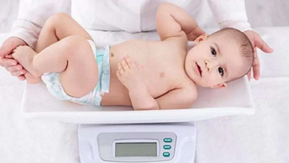 راهنمای وزن گیری نوزاد از ۶ تا ۱۲ ماهگی