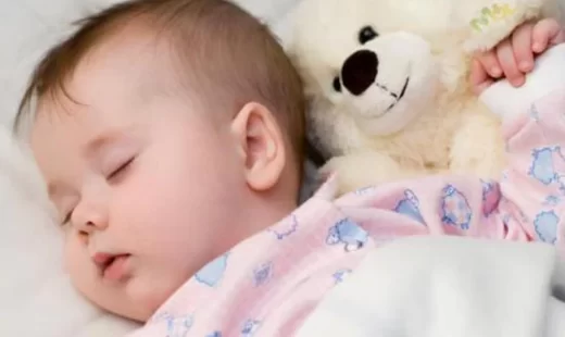 تغییر الگوی خواب بچه‌ها در سن ۱۵ تا ۱۸ ماهگی