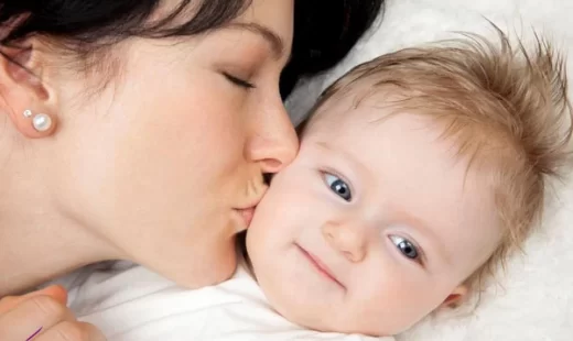 رنگ مو و چشم جنین را چطور انتخاب کنیم؟