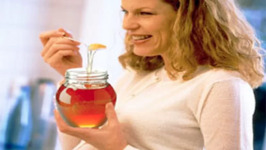 فواید شگفت انگیز عسل برای زنان باردار