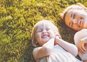 موقع گریه‌ی بچه‌ها، خودتان را آرام کنید