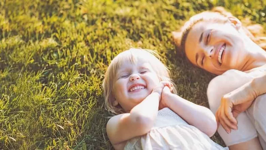 موقع گریه‌ی بچه‌ها، خودتان را آرام کنید