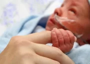 مقایسه زایمان طبیعی با سزارین
