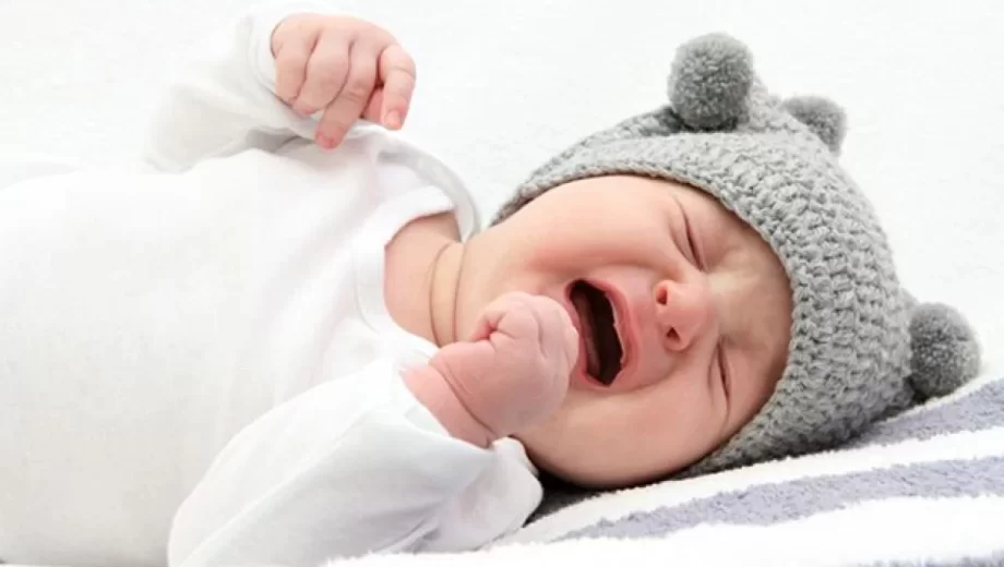 کولیک یا قولنج نوزادی چیست و چگونه آن را برطرف کنیم؟