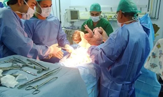 گشادی واژن در زایمان طبیعی